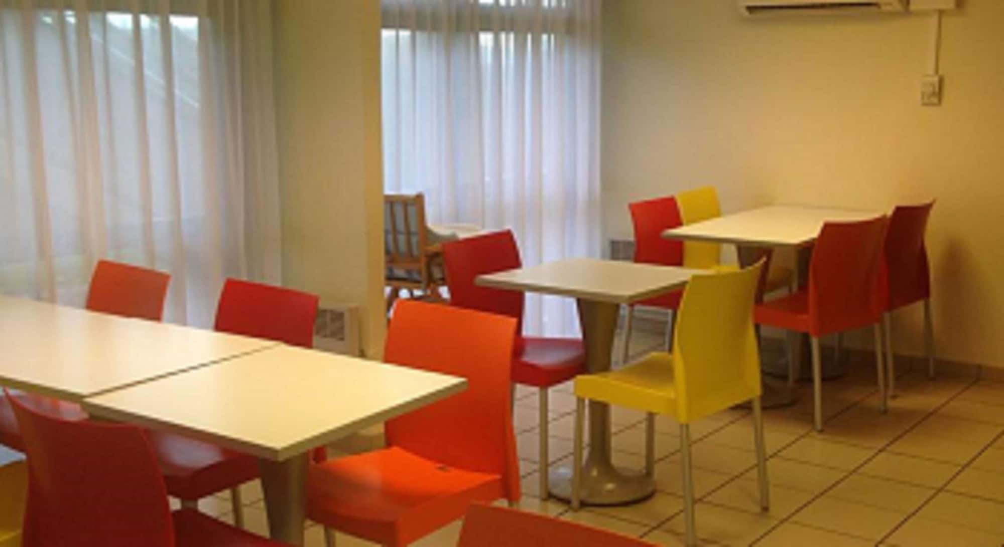 Premiere Classe Niort Est La Creche Eksteriør billede